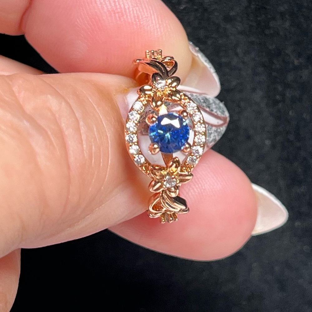 💖Pink gold and blue floral ring -ladies NWOT